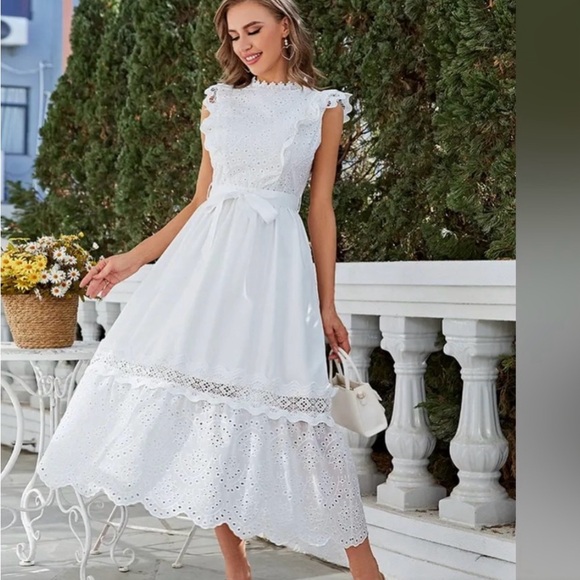 MJ-002 Simplee white Dress size S - Picture 5 of 10